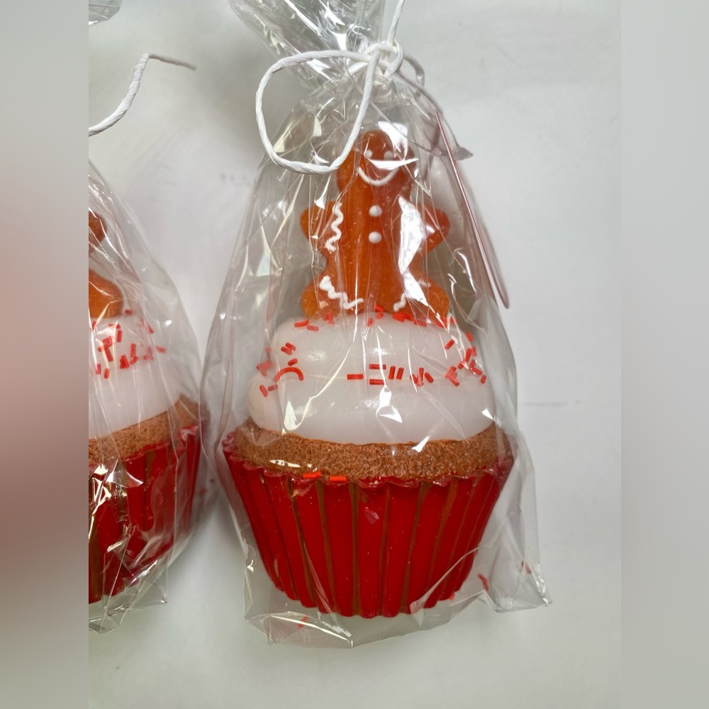NEW! 2 Gingerbread cupcake candle